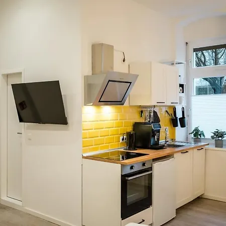 Nahe Boxhagener Platz Fuer 4 Personen *