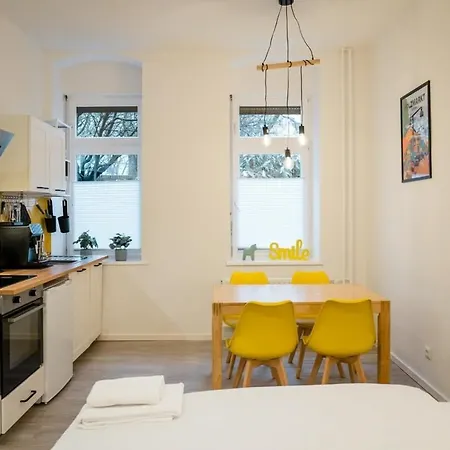 Nahe Boxhagener Platz Fuer 4 Personen برلين